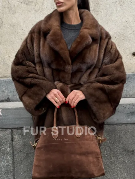 Полушубок из меха норки Brown Velvet, английский воротник фасон - летучая мышь - фото 3