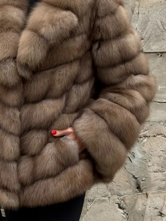 Полушубок из меха куницы пастель английский воротник - фото 1