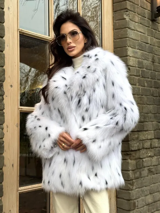 Шуба из цельных шкур натурального меха лисы под рысь (ручная работа) - фото 4