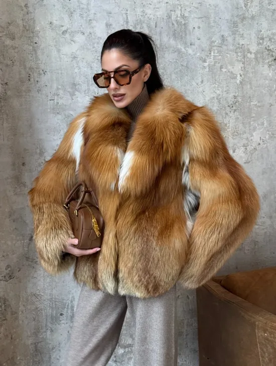 Короткая шуба из натуральной рыжей лисы - фото 7