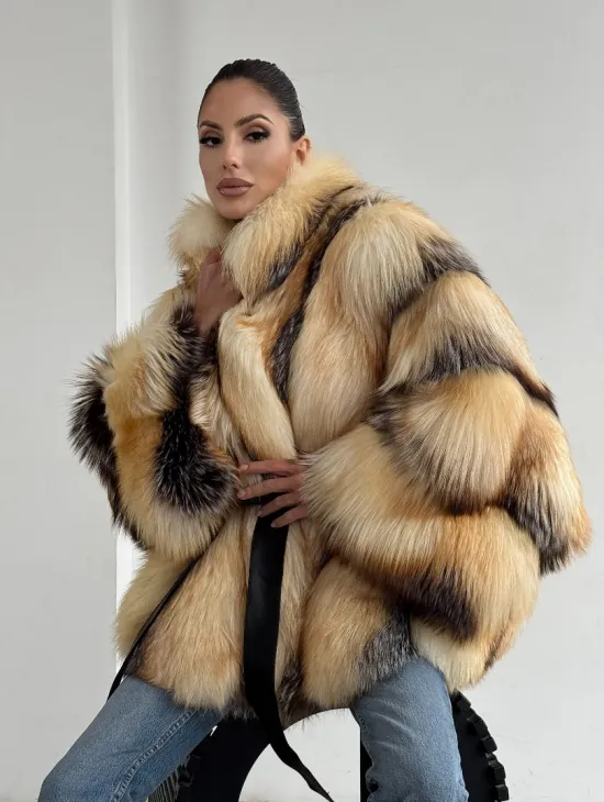 Шуба из меха лисы «Golden fox» - летучая мышь - фото 0
