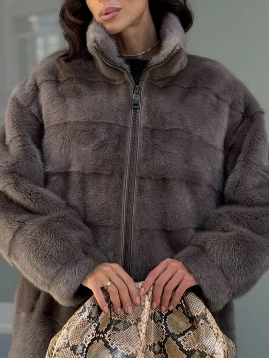 Норковая курта на молнии стойка воротник цвет мокко - фото 1