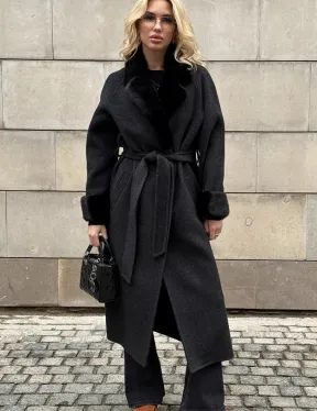 Женское демисезонное шерстяное пальто-халат с отделкой из меха норки - фото 6