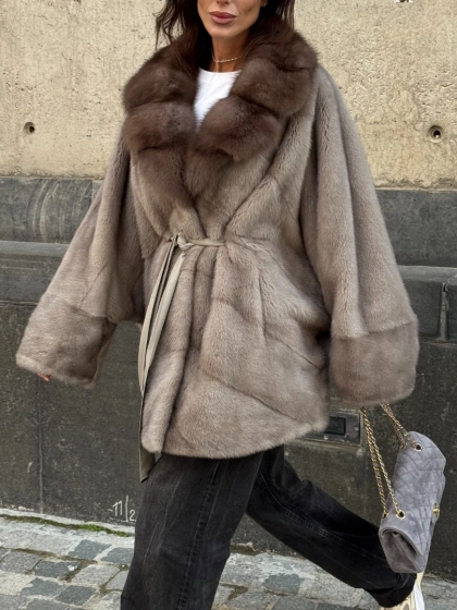 Полушубок норковый с воротником из куницы - в стиле оверсайз - фото 0